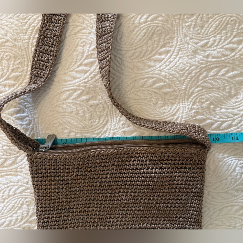 LE SAK - The SAK - Small Taupe Khaki Tan Crochet Crossbody Bag - Picture 3 of 9